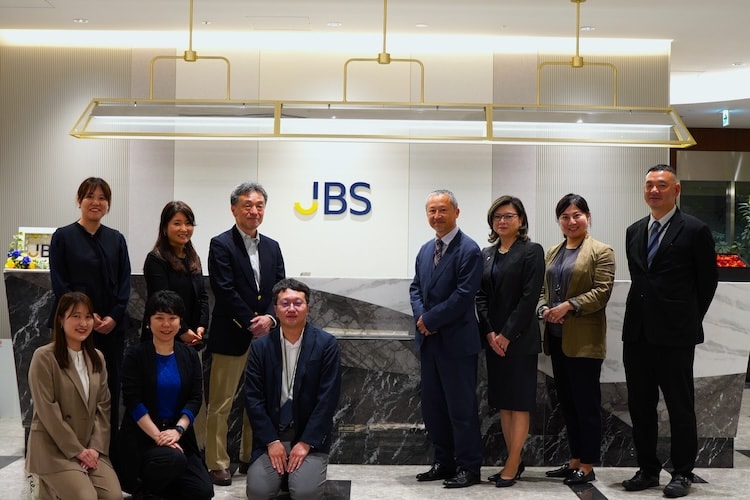 JBS様と集合写真